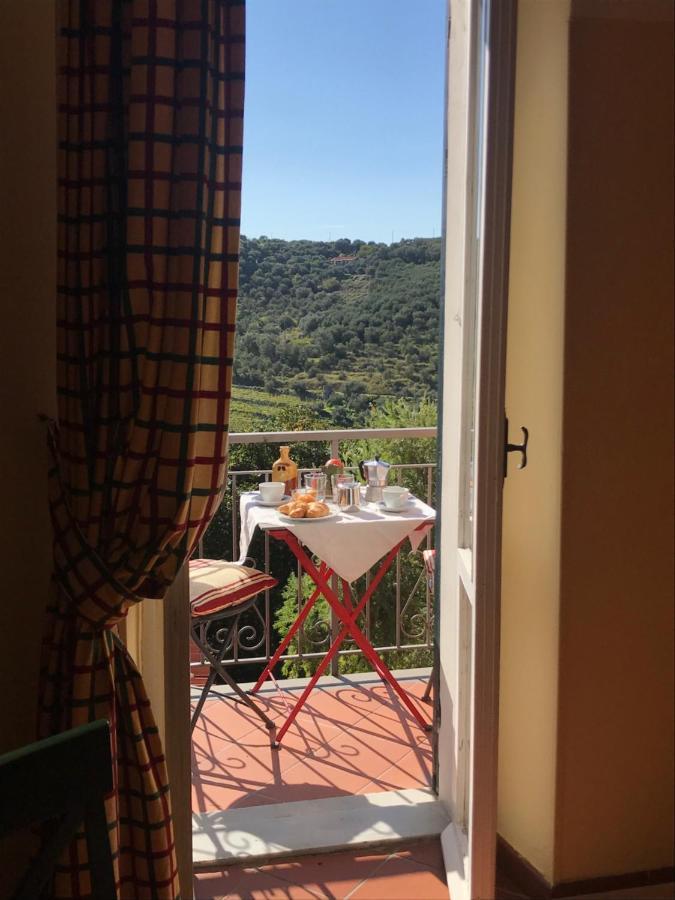Uliveto Saglietto Agriturismo A Poggi Apartments Imperia Zewnętrze zdjęcie