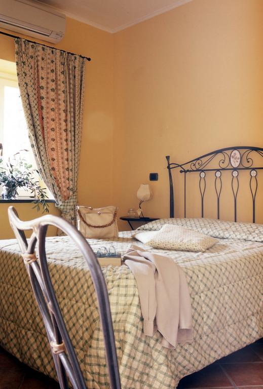 Uliveto Saglietto Agriturismo A Poggi Apartments Imperia Pokój zdjęcie